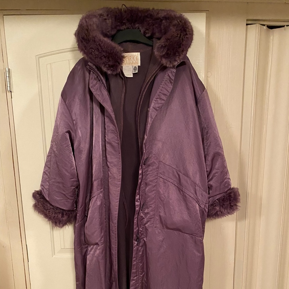 Beautiful Linda lundstrom Laparka long coat